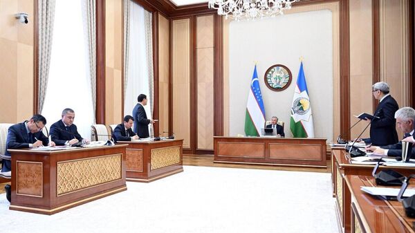 Президенту Узбекистана рассказали, как будет развиваться Бухарская область в 2026 году - Sputnik Узбекистан