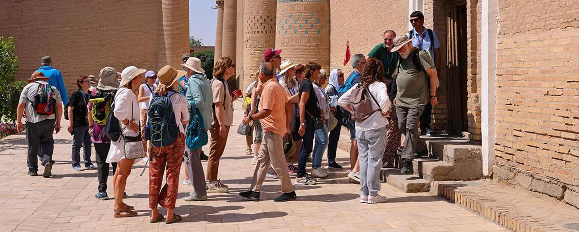 Nima uchun sayyohlar tobora ko‘proq O‘zbekistonni tanlamoqda? - Sputnik O‘zbekiston, 1920, 06.04.2026