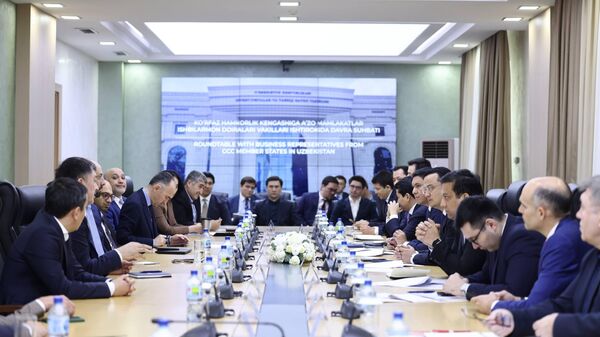 Глава МИПТ Узбекистана встретился с руководителями ведущих компаний стран Залива - Sputnik Узбекистан