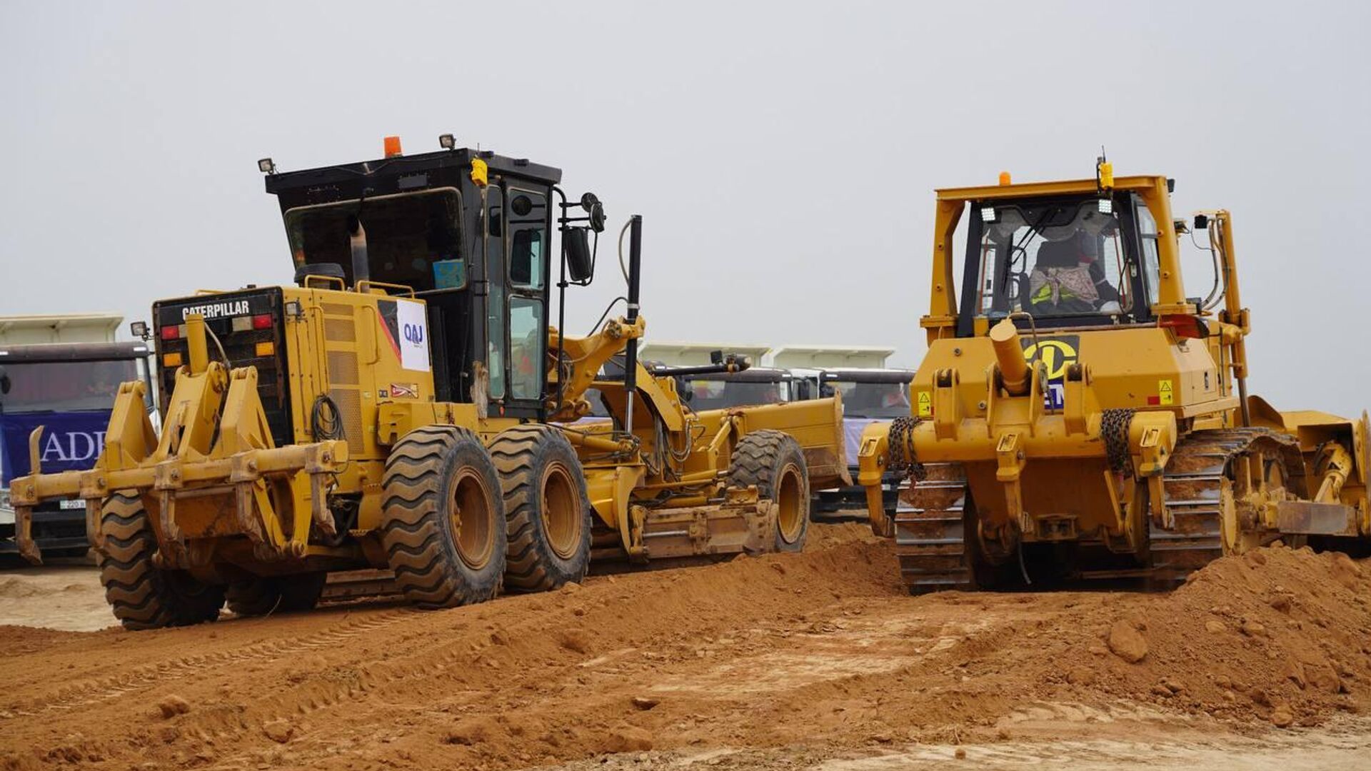 Казахстан начал строительство дороги на юге страны для ускорения транзита в Узбекистан Казахстан начал строительство дороги на юге страны для ускорения транзита в Узбекистан - Sputnik Узбекистан, 1920, 06.04.2026