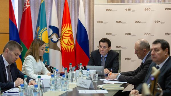 Vstrecha chlena Kollegii po torgovle YeEK Andreya Slepneva s ministrom torgovli Pakistana  - Sputnik O‘zbekiston