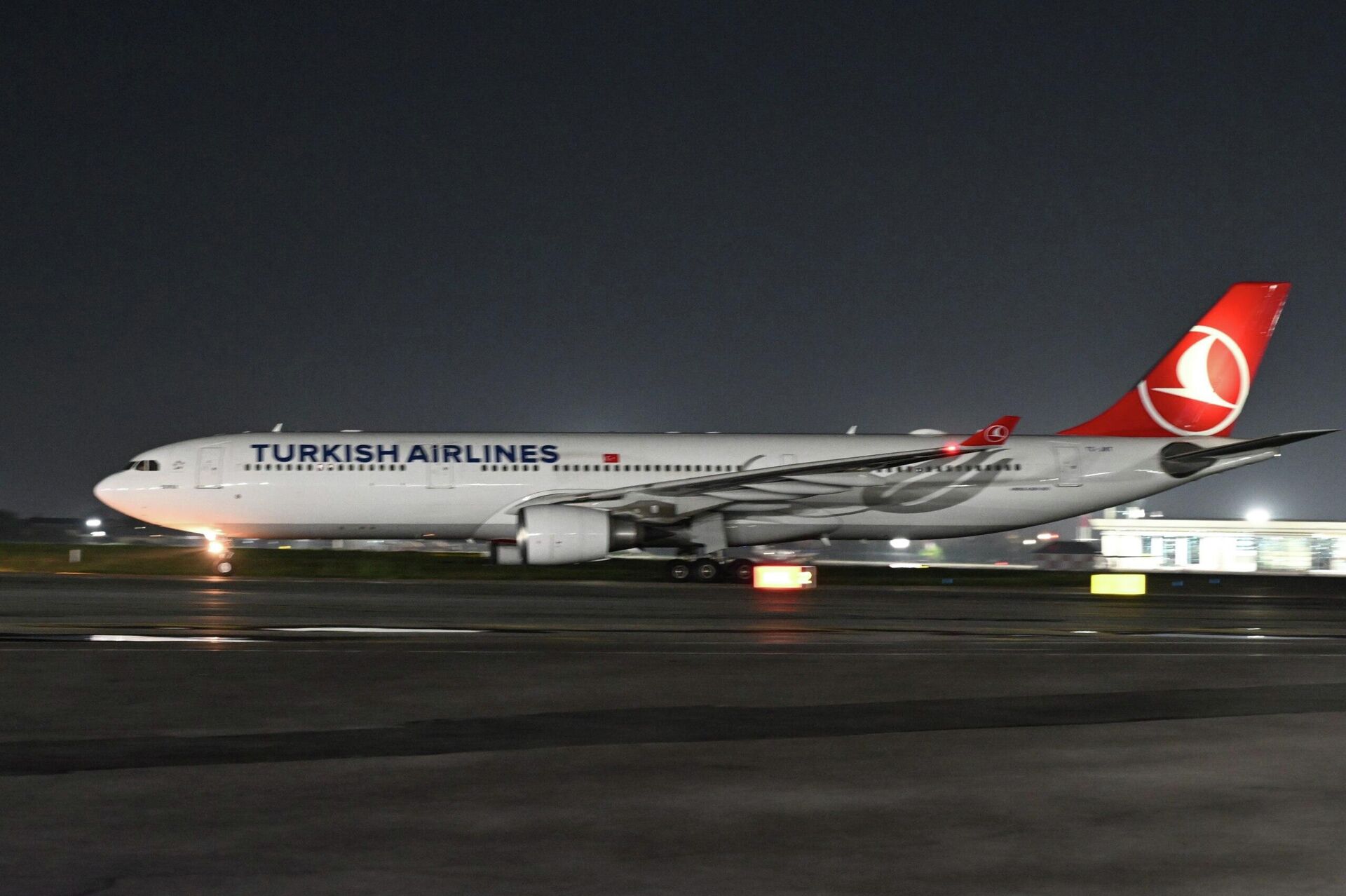 Моринари Ватанабэ в Ташкенте - Sputnik Узбекистан, 1920, 09.04.2026