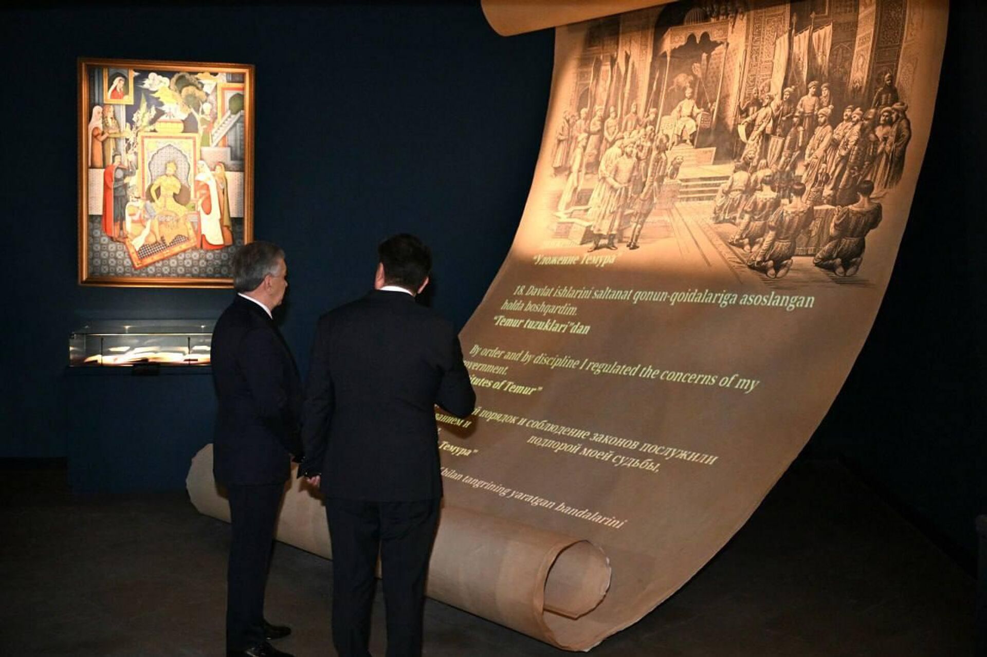 Президент посетил обновленный Государственный музей истории Темуридов - Sputnik Узбекистан, 1920, 09.04.2026