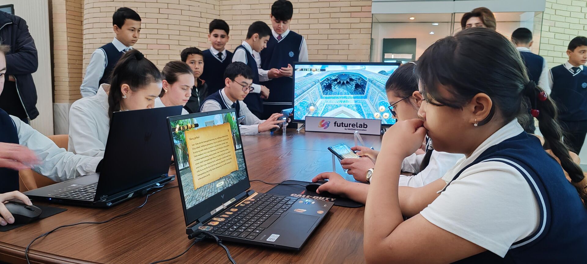 В Самарканде представили пакет интерактивных проектов, посвященных наследию Амира Темура - Sputnik Узбекистан, 1920, 09.04.2026