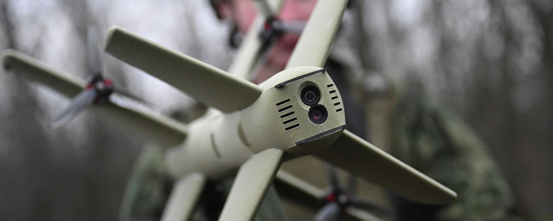 Raschet drona-perexvatchika Yolka na Dobropolskom napravlenii SVO - Sputnik O‘zbekiston, 1920, 15.04.2026