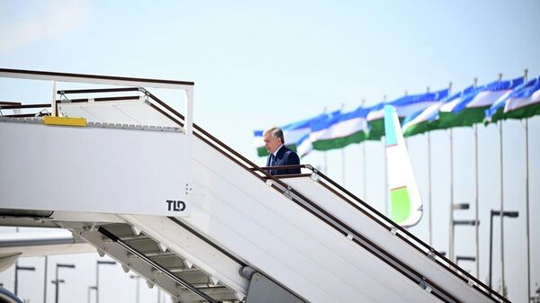 Шавкат Мирзиёев отбыл в Бухару - Sputnik Узбекистан