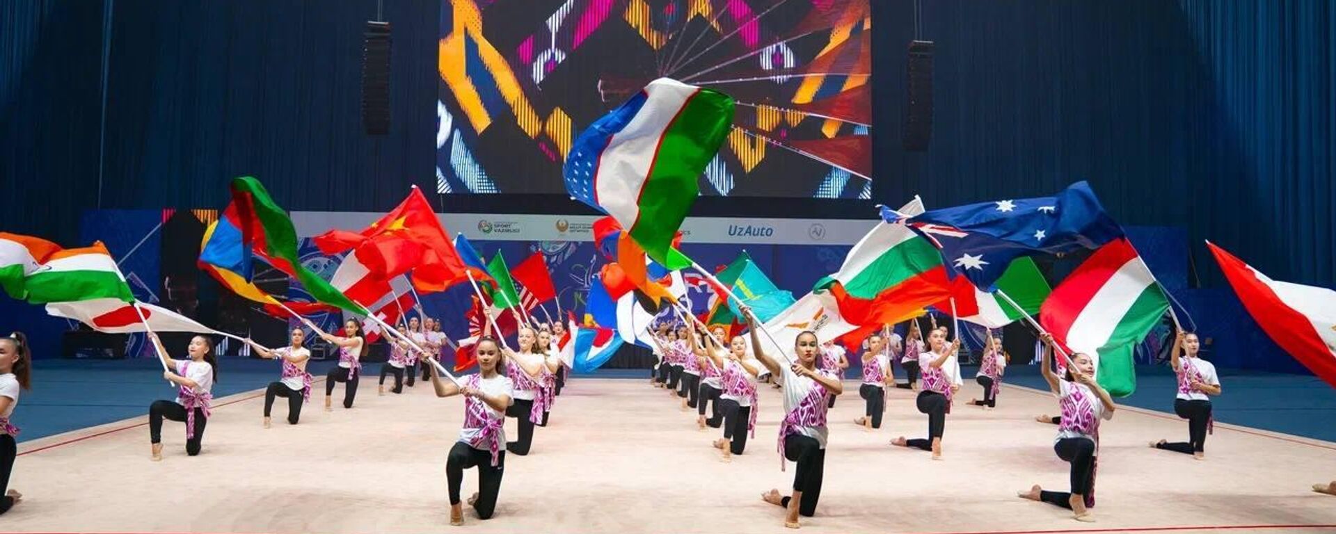 V Tashkente startoval etap Kubka mira po xudojestvennoy gimnastike.  - Sputnik O‘zbekiston, 1920, 11.04.2026