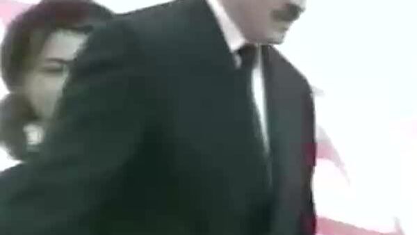 Под бомбами НАТО: 14 апреля 1999 года президент Беларуси Александр Лукашенко прилетел в Югославию - Sputnik Узбекистан