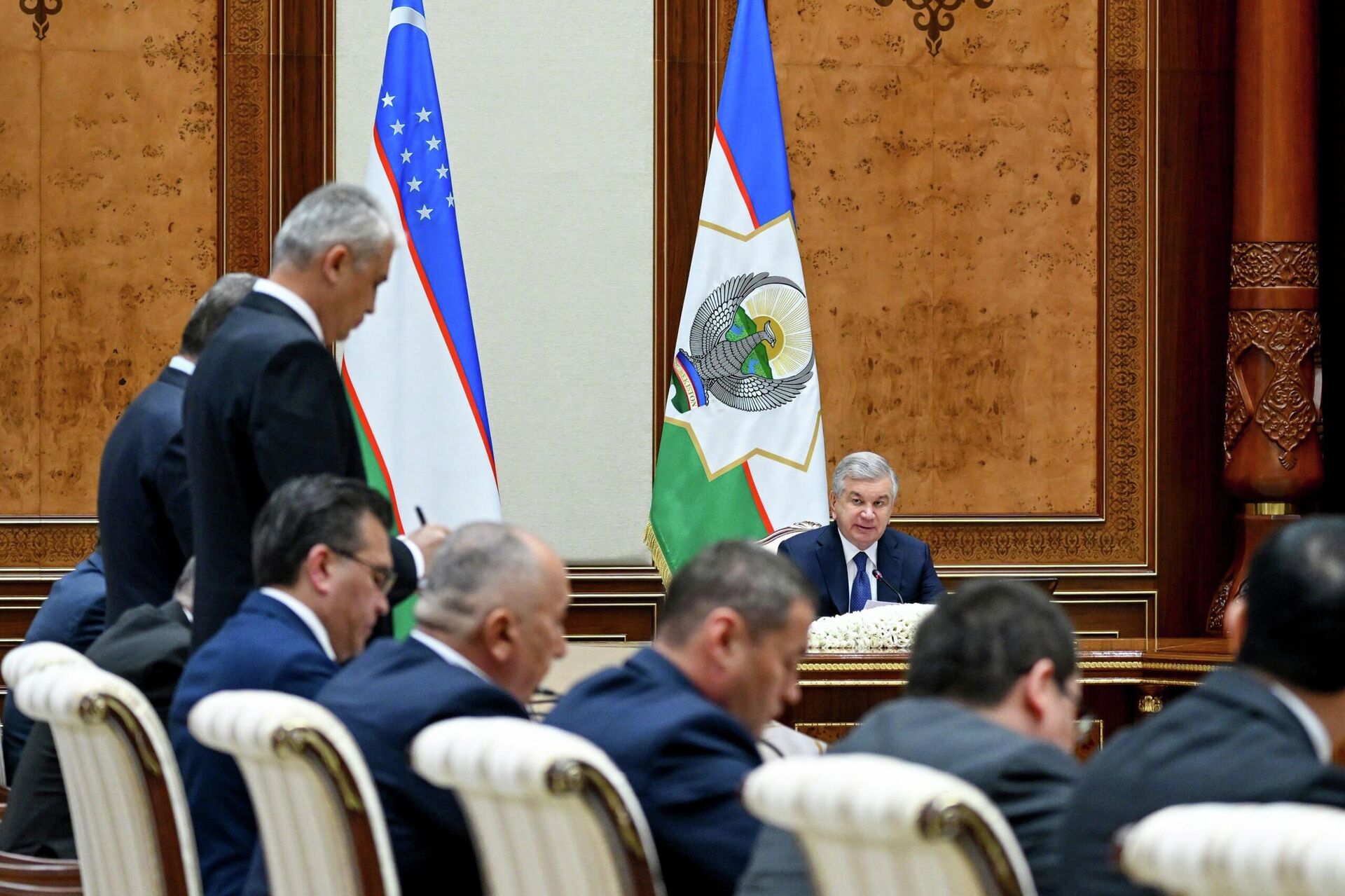 Под председательством Президента началось совещание с участием девелоперов и строителей - Sputnik Узбекистан, 1920, 15.04.2026