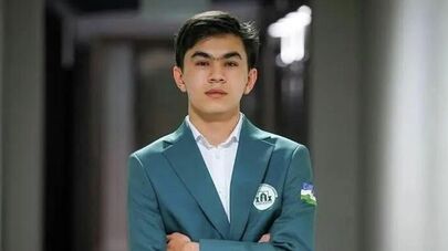 🟠Жавохир Синдаров досрочно победил на турнире претендентов