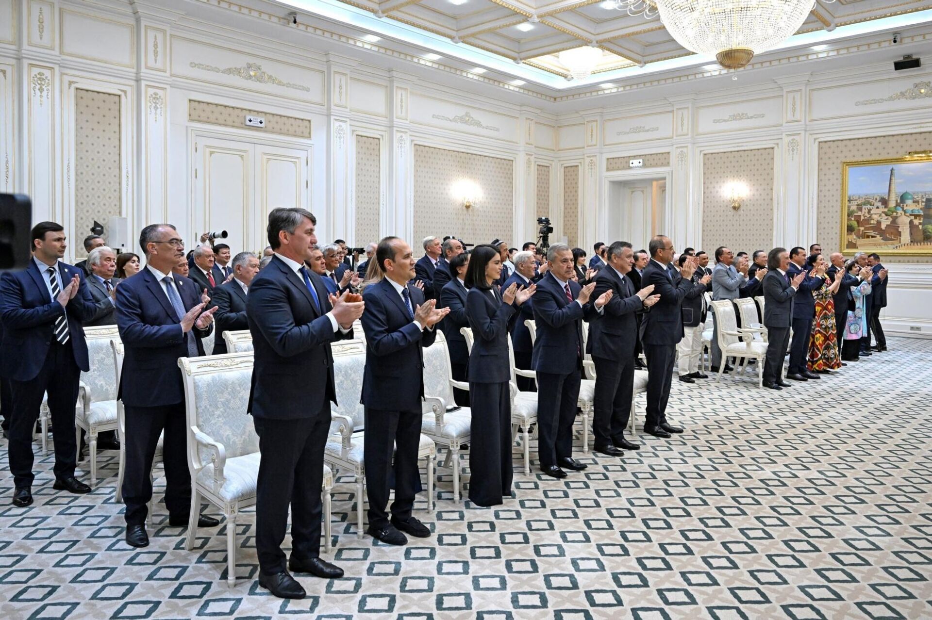 Состоялось торжественное мероприятие по случаю 80-летнего юбилея Фарруха Закирова - Sputnik Ўзбекистон, 1920, 16.04.2026