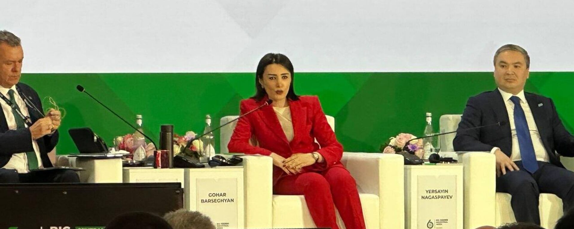 Несмотря на сложную геоэкономическую ситуацию в мире, ЕАЭС продолжает укреплять потенциал и устойчивость экономик стран пятерки за счет расширения интеграционного взаимодействия - Sputnik Ўзбекистон, 1920, 20.04.2026