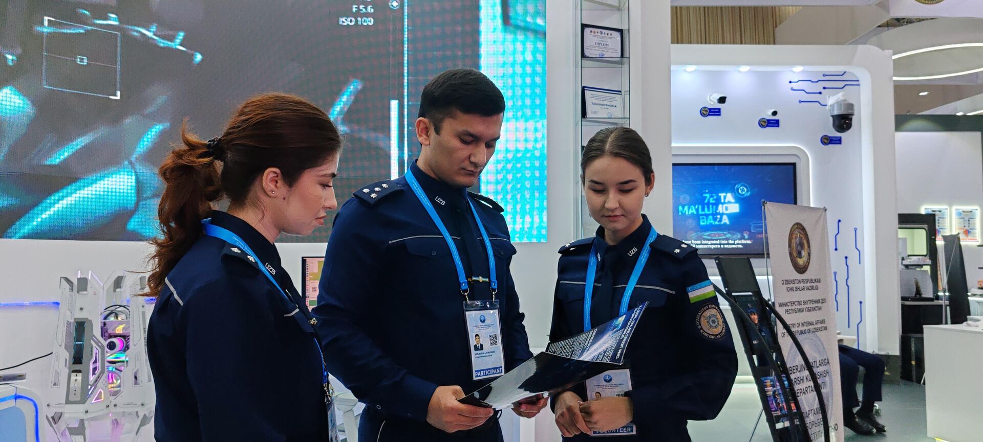 В Самарканде организовали выставку, посвященную борьбе с незаконным оборотом наркотиков - Sputnik Узбекистан, 1920, 20.04.2026