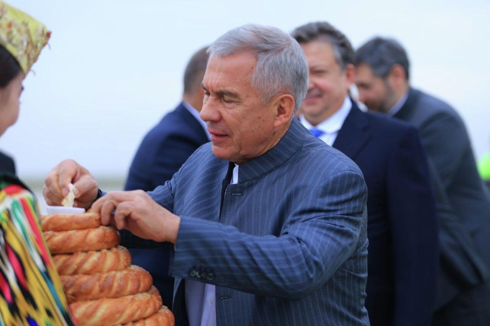 Рустам Минниханов прибыл в Навоийскую область - Sputnik Узбекистан, 1920, 21.04.2026