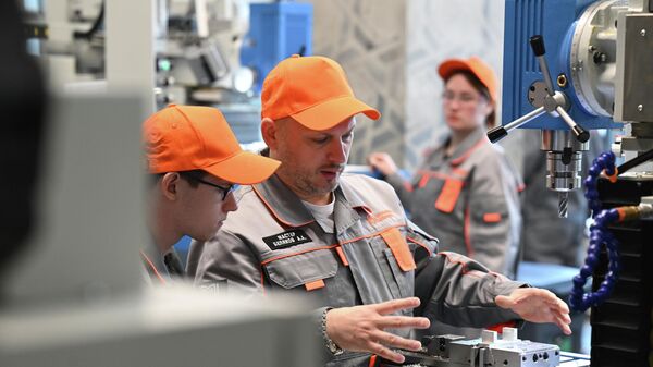Обучение профессии - Sputnik Узбекистан
