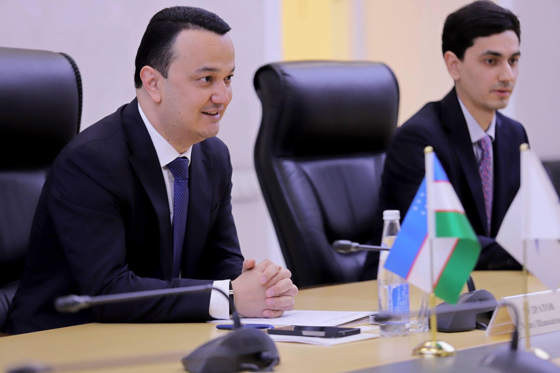 Встреча главы МИПТ Узбекистана Лазиза Кудратова с Министром по промышленности и агропромышленному комплексу Евразийской экономической комиссии Гоар Барсегян - Sputnik Узбекистан, 1920, 22.04.2026