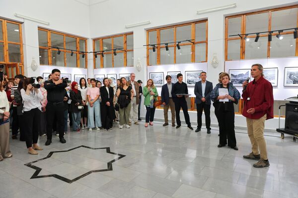 Ischezayushiy Aralskoe more v obyektive fransuzskogo fotografa Erika Gurlana - Sputnik O‘zbekiston