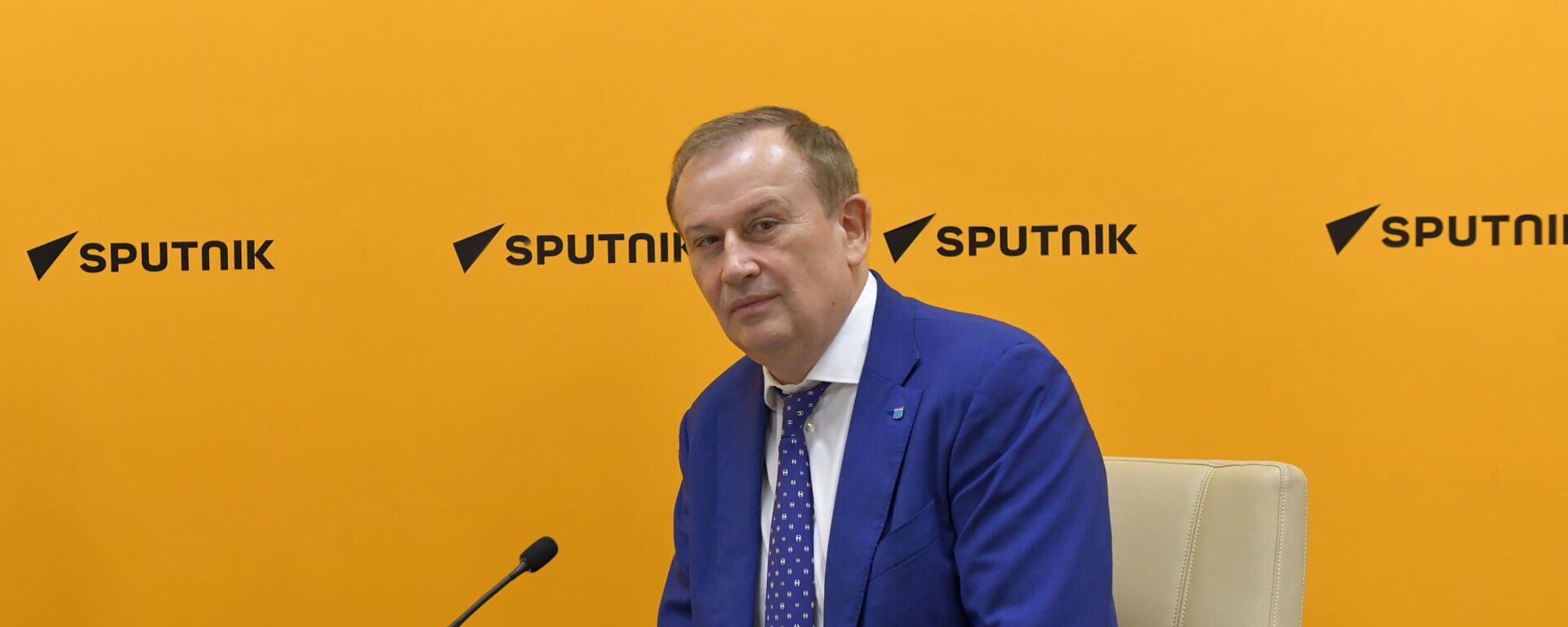 Leningrad viloyati gubernatori Aleksandr Drozdenko O‘zbekiston bilan hamkorlik haqida - Sputnik O‘zbekiston, 1920, 22.04.2026