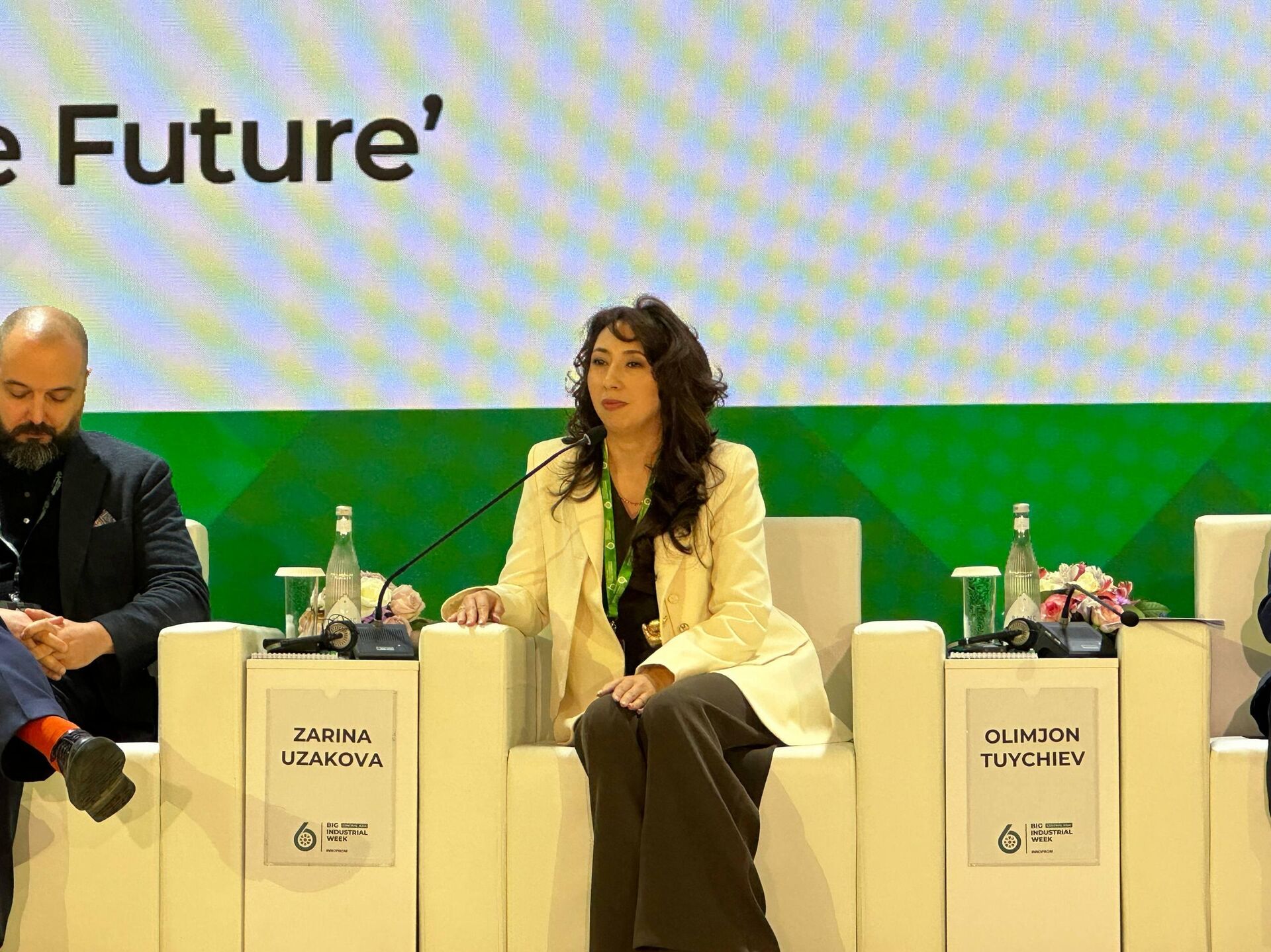 Na Innoprome obsudili, kak preodolet razriv mejdu visshim obrazovaniyem i promishlennostyu - Sputnik O‘zbekiston, 1920, 22.04.2026