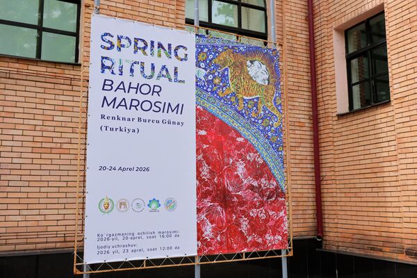 Personalnaya vistavka tureskoy xudojnisi Burdjyu Gunay - Sputnik O‘zbekiston