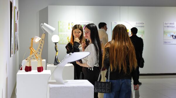 Выставка студентов ТГТУ технологии и национальные традиции - Sputnik Узбекистан