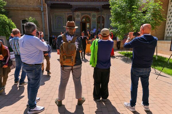 "Нақшлар тили — умумий мерос садоси" кўргазмасининг очилиш маросими - Sputnik Ўзбекистон