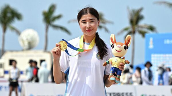 Санья-2026: узбекистанка Барнохон Сайфуллаева завоевала золотую медаль  - Sputnik Узбекистан