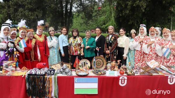 Узбекские студенты победили в конкурсе Дни культуры народов мира в Оше - Sputnik Узбекистан