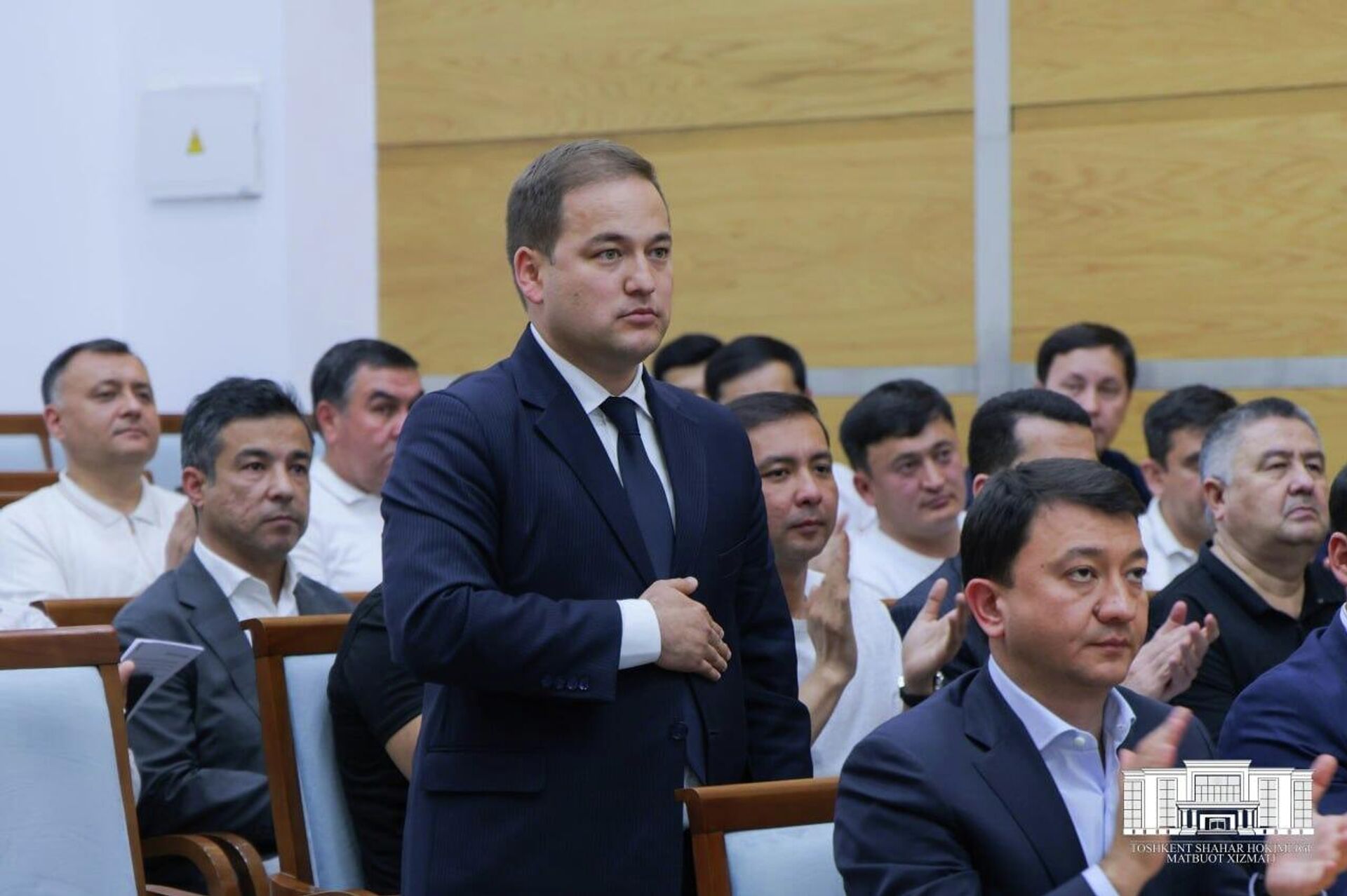 Хокиму Ташкента назначили двух новых заместителей - Sputnik Узбекистан, 1920, 27.04.2026