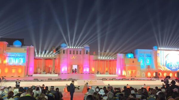 В рамках III Международного танцевального фестиваля Лазги в Хиве стартовал танцевальный конкурс - Sputnik Узбекистан