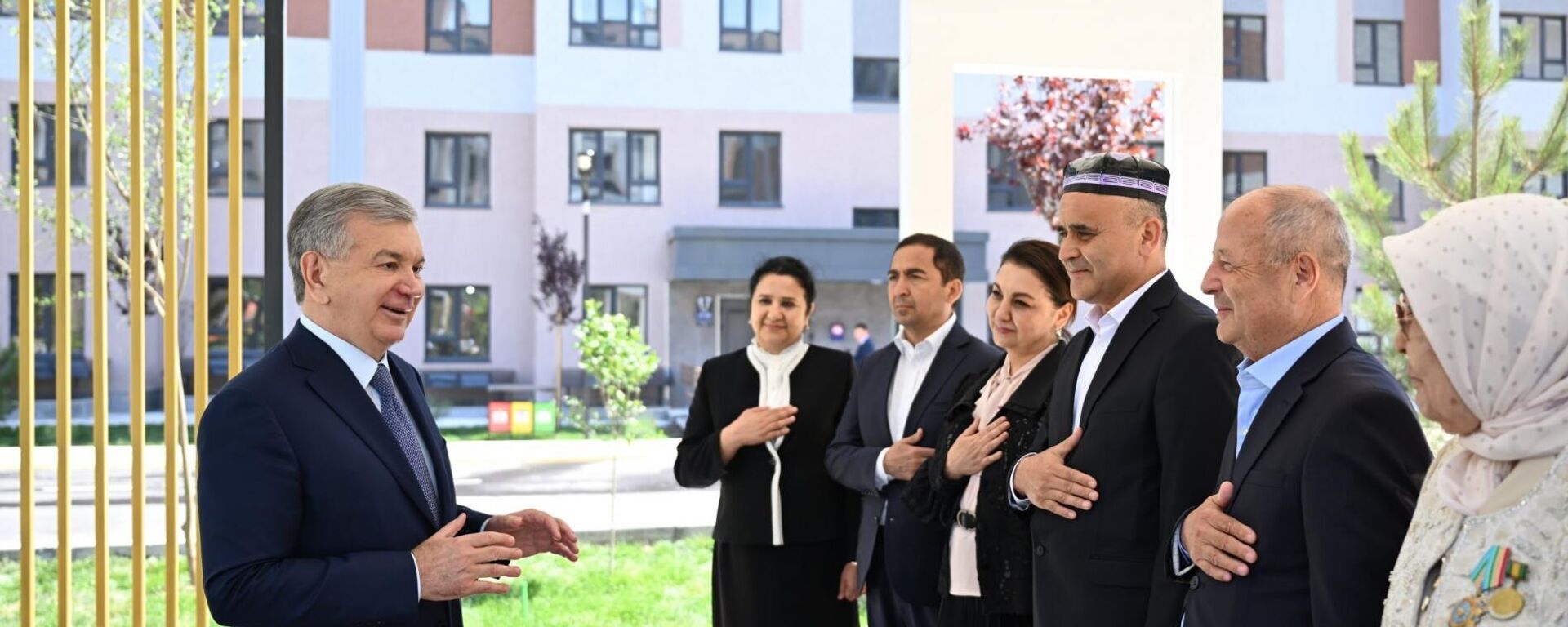 Президент Шавкат Мирзиёев прибыл в Ферганскую область с рабочей поездкой. - Sputnik Ўзбекистон, 1920, 27.04.2026