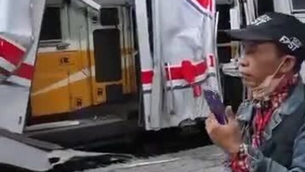 В результате столкновения поездов в Индонезии погибли 14 человек, еще 84 – пострадали - Sputnik Узбекистан