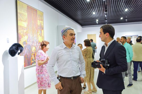 Umar Rajabovning “Yopiq eshik” nomli shaxsiy ko‘rgazmasi - Sputnik O‘zbekiston