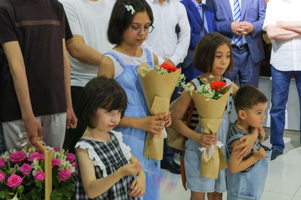 Umar Rajabovning “Yopiq eshik” nomli shaxsiy ko‘rgazmasi - Sputnik O‘zbekiston