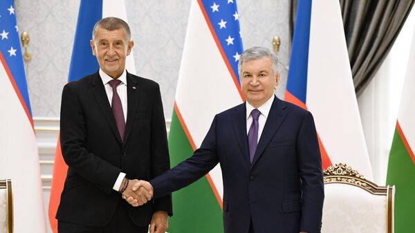 Sostoyalis peregovori Shavkata Mirziyoyeva i Premyer-ministra Chexii Andreya Babisha - Sputnik O‘zbekiston