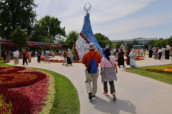Фестиваль цветов Tashkent Flowers Fest 2026 - Sputnik Узбекистан