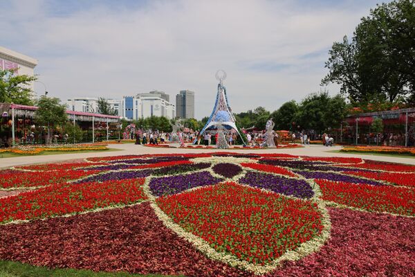Фестиваль цветов Tashkent Flowers Fest 2026 - Sputnik Узбекистан