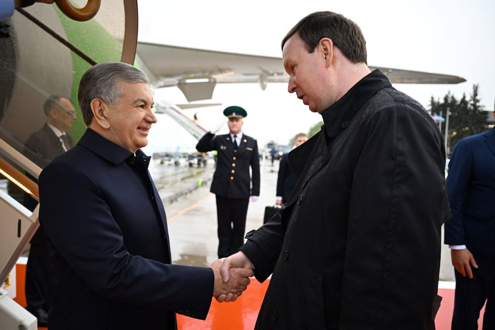 Президент Узбекистана Шавкат Мирзиёев прибыл с рабочим визитом в Москву.  - Sputnik Узбекистан, 1920, 08.05.2026