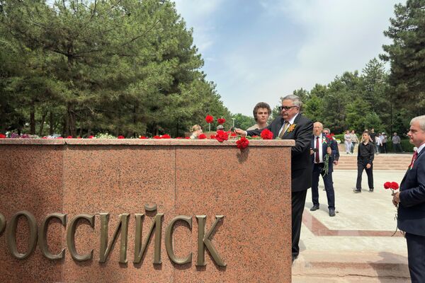 В Ташкенте прошла акция Бессмертный полк - Sputnik Узбекистан