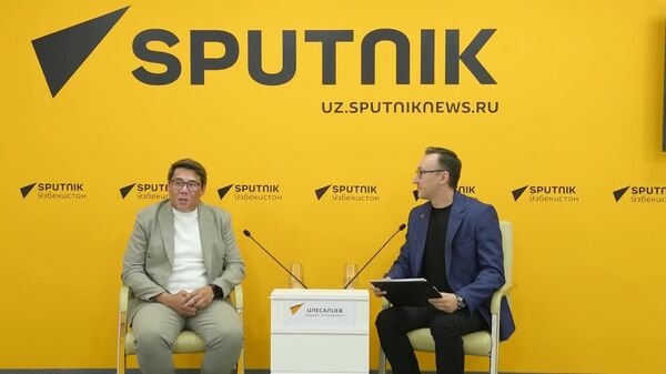 Проект Агроэкспресс может стать устойчивым и удобным инструментом для экспортеров Узбекистана, считает директор НИИ Инновационный транспорт при ТГТУ Даурен Илесалиев - Sputnik Узбекистан