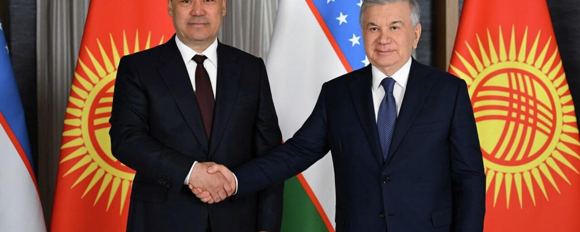 Vstrecha prezidenta Uzbekistana Shavkata Mirziyoyeva i prezidenta Kirgizstana Sadira Japarova. - Sputnik O‘zbekiston, 1920, 15.05.2026