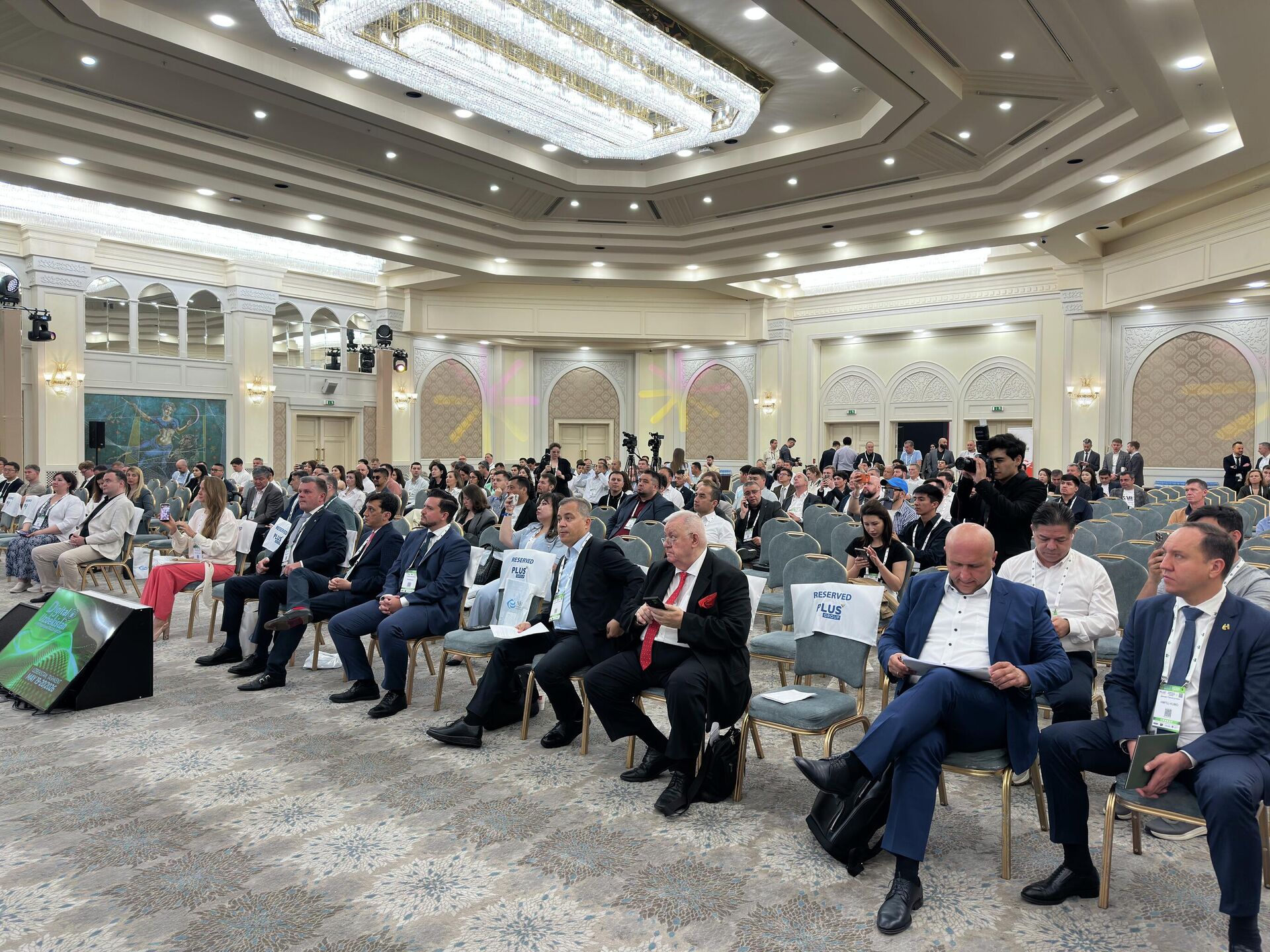 В Ташкенте стартовал 6-й международный ПЛАС-форум Digital Uzbekistan. В Ташкенте стартовал 6-й международный ПЛАС-форум Digital Uzbekistan. - Sputnik Узбекистан, 1920, 19.05.2026