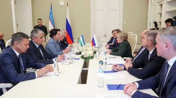 Vstrecha predsedatelya Soveta Federatsii Valentini Matviyenko s predsedatelem Senata Oliy Majlisa Uzbekistana Tanziloy Narbayevoy - Sputnik O‘zbekiston