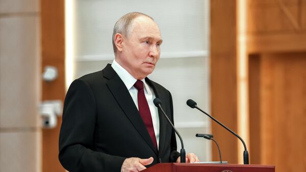 Владимир Путин - Sputnik Ўзбекистон