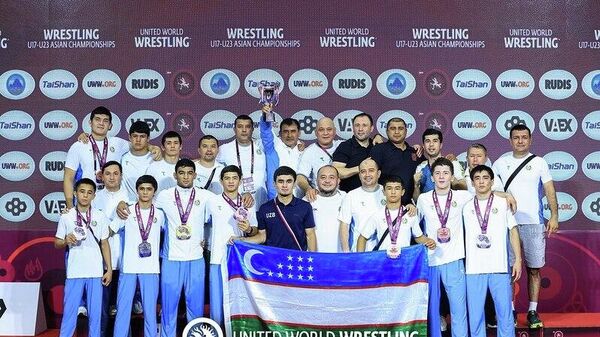 Сборная Узбекистана U17 по греко-римской борьбе заняла второе место на чемпионате Азии во Вьетнаме - Sputnik Узбекистан