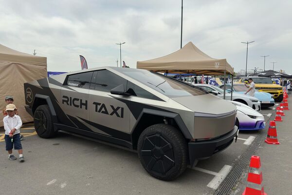 Выставка машин в рамках фестиваля Motorfest Выставка машин в рамках фестиваля Motorfest - Sputnik Узбекистан
