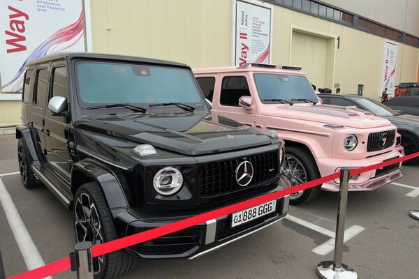 Выставка машин в рамках фестиваля Motorfest Выставка машин в рамках фестиваля Motorfest - Sputnik Узбекистан