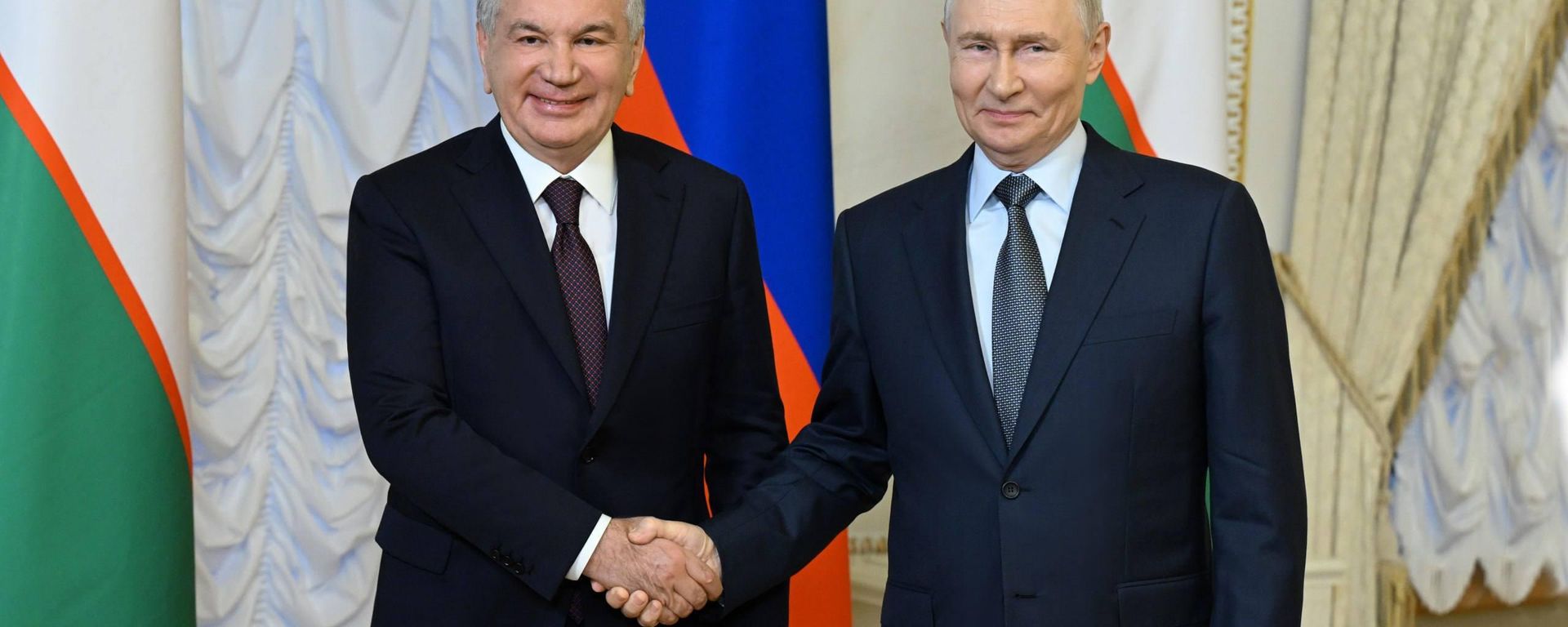 Состоялась встреча Шавката Мирзиёева и Владимира Путина - Sputnik Узбекистан, 1920, 05.06.2026