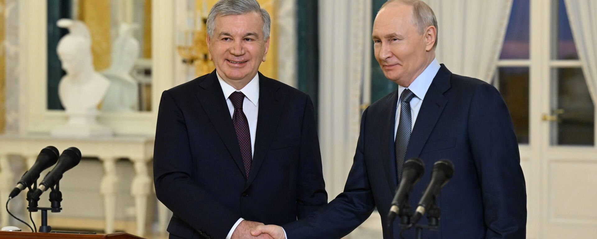 Шавкат Мирзиёев и Владимир Путин дали старт началу строительства АЭС в Узбекистане - Sputnik Узбекистан, 1920, 05.06.2026