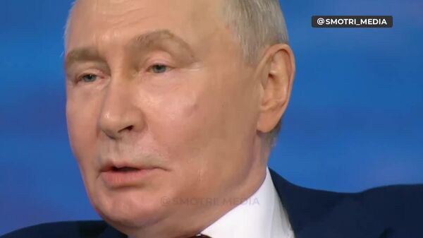 Путин поблагодарил Трампа за работу над манерами Зеленского, но есть еще над чем работать - Sputnik Узбекистан